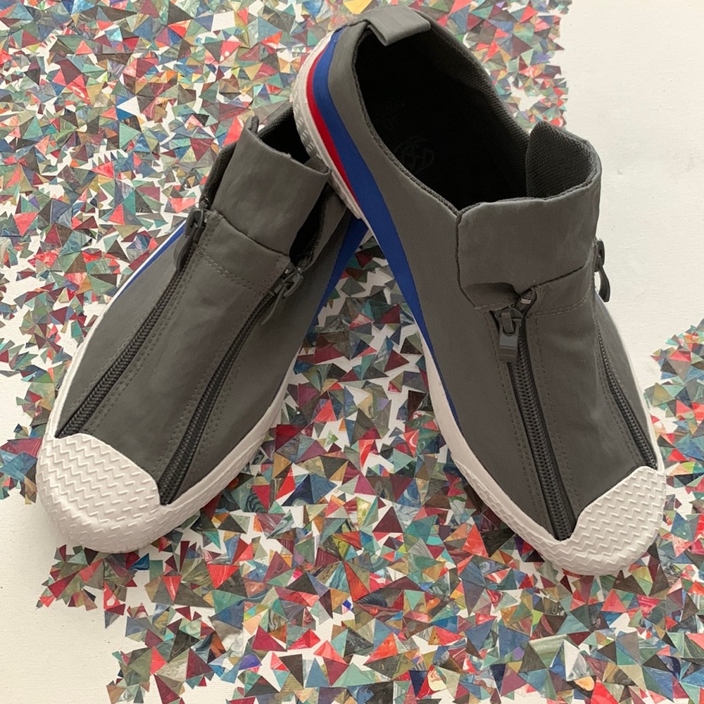 Slipon Zipon Casuals